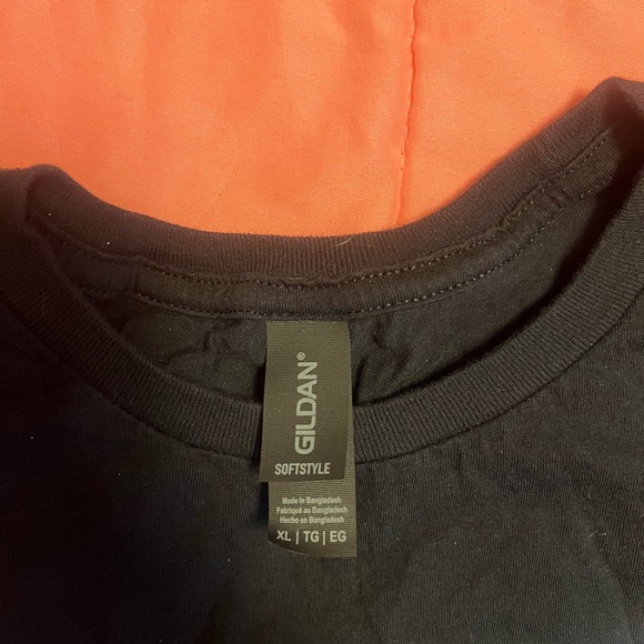 Gildan Black Softstyle T-Shirt - Picture 3 of 3